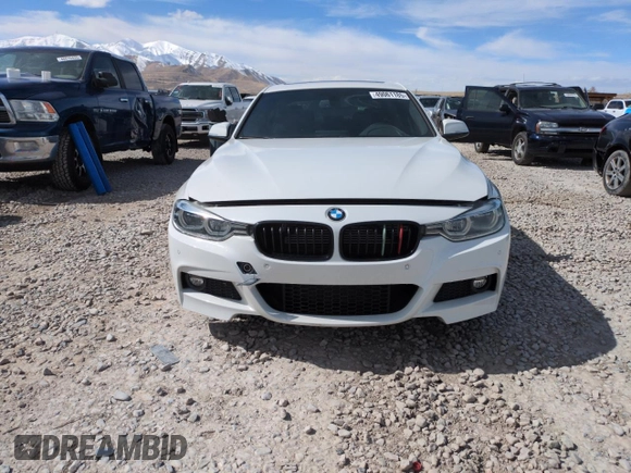 2018 BMW 3 Series 330e iPerformance with VIN WBA8E1C59JA756629, listed as a Copart auction lot 49061185 with 82,420 mi miles and Salvage Title. Bid and sale history available at carsss.com. Image 5.