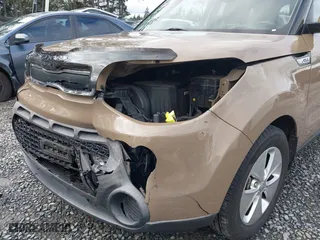 2015 Kia Soul with VIN KNDJN2A27F7164461, listed as a IAAI auction lot 41692386 with 92,359 mi miles. Bid and sale history available at carsss.com. Image 6.