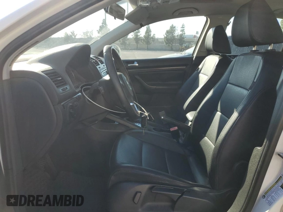 2010 Volkswagen Jetta Wolfsburg Edition с VIN 3VWRA7AJ1AM050485, выставлен на аукционе Copart как лот 47017435 с пробегом 154 993 миль миль и Списание • Salvage title. История ставок и продаж доступна на DreamBid. Изображение 7.