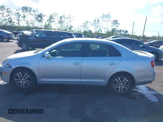 2005 Volkswagen Jetta 2.5L с VIN 3VWDF71K65M608938, выставлен на аукционе IAAI как лот 41880658 с пробегом 108 701 миль миль и . История ставок и продаж доступна на DreamBid. Изображение 14.