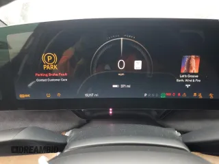 2023 Lucid Air Grand Touring z VIN 50EA1GBA8PA001431, wystawiony jako Copart lot #75683014 z przebiegiem 12 117 mil mil oraz Szkody całkowita. Historia ofert i sprzedaży dostępna na DreamBid. Obrazek 9.