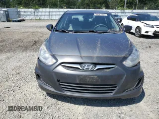 2012 Hyundai Accent GLS z VIN KMHCT4AE0CU253740, wystawiony jako Copart lot #59321665 z przebiegiem 167 711 mil mil oraz Czysty tytuł • Clean title. Historia ofert i sprzedaży dostępna na DreamBid. Obrazek 5.