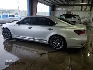 2014 Lexus LS 460 with VIN JTHCL5EF2E5022881, listed as a Copart auction lot 42444115 with 105,105 mi miles and Salvage title. Bid and sale history available at DreamBid. Image 2.
