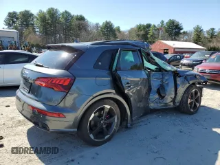 2019 Audi SQ5 Premium Plus z VIN WA1B4AFY3K2047735, wystawiony jako Copart lot #52304265 z przebiegiem Nie podano mil oraz Szkoda całkowita • Salvage title. Historia ofert i sprzedaży dostępna na DreamBid. Obrazek 3.