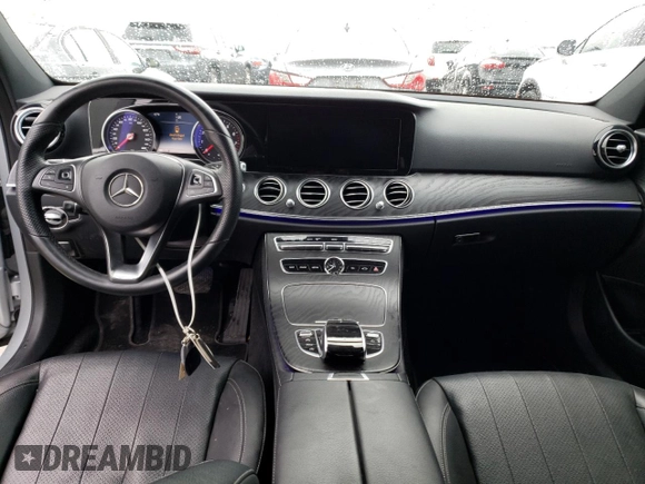 2018 Mercedes-Benz E-Class E 300 with VIN WDDZF4JB1JA405458, listed as a Copart auction lot 37282893 with 69,112 mi miles. Bid and sale history available at carsss.com. Image 8.