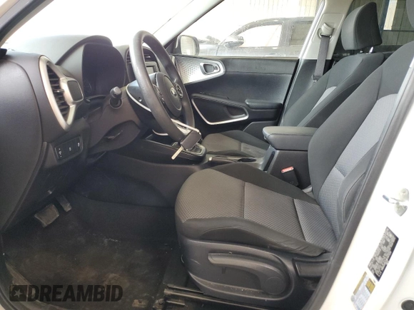 2021 Kia Soul S with VIN KNDJ23AU7M7147253, listed as a Copart auction lot 55534585 with 57,795 mi miles and Clean Title. Bid and sale history available at DreamBid. Image 7.