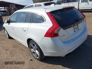 2015 Volvo V60 T5 Drive-E Platinum with VIN YV126MED5F1189283, listed as a IAAI auction lot 41422739 with 112,043 mi miles. Bid and sale history available at carsss.com. Image 3.