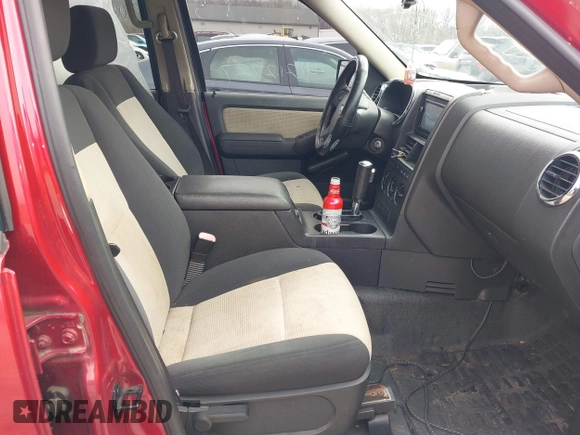 2007 Ford Explorer Sport Trac Limited z VIN 1FMEU53KX7UA08870, wystawiony jako IAAI lot #41212727 z przebiegiem 214 488 mil mil oraz . Historia ofert i sprzedaży dostępna na DreamBid. Obrazek 5.