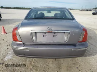 2005 Hyundai XG with VIN KMHFU45E65A411779, listed as a Copart auction lot 87405944 with 39,510 mi miles and Salvage Title. Bid and sale history available at carsss.com. Image 6.