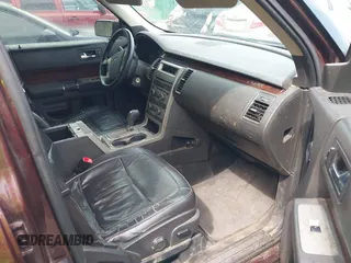 2010 Ford Flex SEL z VIN 2FMHK6CC8ABA53708, wystawiony jako IAAI lot #42027987 z przebiegiem 279 909 mil mil oraz . Historia ofert i sprzedaży dostępna na DreamBid. Obrazek 5.