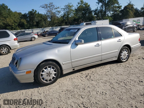 2000 Mercedes-Benz E-Class with VIN WDBJF65J3YB167247, listed as a Copart auction lot 75715464 with 0 mi miles and Salvage Title. Bid and sale history available at carsss.com. Image 1.