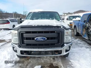 2011 Ford F-350 with VIN 1FT7X3B6XBEB57439, listed as a IAAI auction lot 41434952 with 305,000 mi miles and . Bid and sale history available at DreamBid. Image 13.