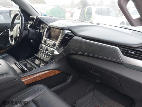 2016 Chevrolet Tahoe LTZ with VIN 1GNSKCKC1GR297871, listed as a IAAI auction lot 41442380 with 91,354 mi miles. Bid and sale history available at carsss.com. Image 5.