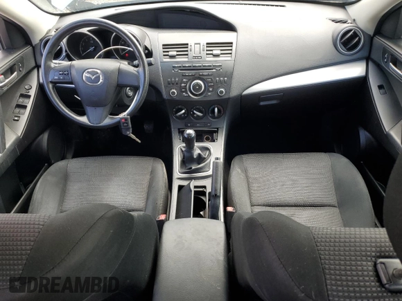 2012 Mazda 3 i Sport z VIN JM1BL1UF6C1656660, wystawiony jako Copart lot #57456165 z przebiegiem 155 479 mil mil oraz Szkoda całkowita • Salvage title. Historia ofert i sprzedaży dostępna na DreamBid. Obrazek 8.