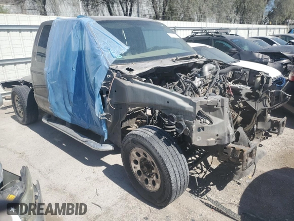 2005 Ford F-250 XL with VIN 1FTSX20P15EC23185, listed as a Copart auction lot 55887625 with Not provided miles and Non repairable. Bid and sale history available at DreamBid. Image 4.