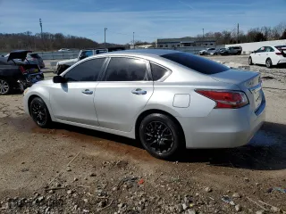 2014 Nissan Altima 2.5 SV with VIN 1N4AL3APXEC422572, listed as a Copart auction lot 49790515 with 83,701 mi miles and Salvage Title. Bid and sale history available at carsss.com. Image 2.