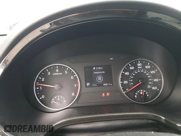 2021 Kia Seltos EX z VIN KNDERCAA6M7102971, wystawiony jako Copart lot #54679605 z przebiegiem 40 511 mil mil oraz Czysty tytuł • Clean title. Historia ofert i sprzedaży dostępna na DreamBid. Obrazek 9.
