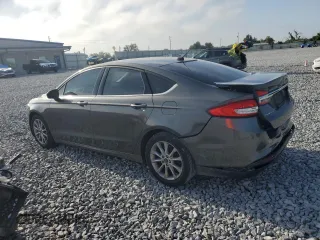 2017 Ford Fusion SE with VIN 3FA6P0H72HR182941, listed as a Copart auction lot 52711455 with 189,956 mi miles and Salvage Title. Bid and sale history available at DreamBid. Image 2.