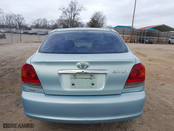 2003 Toyota ECHO with VIN JTDAT123030260007, listed as a IAAI auction lot 41726850 with 267,356 mi miles. Bid and sale history available at carsss.com. Image 12.