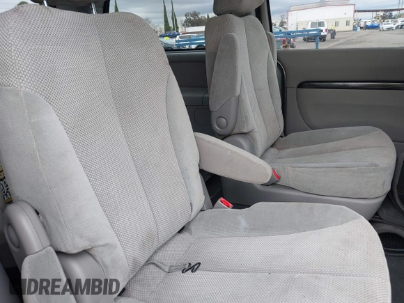 2012 Kia Sedona EX with VIN KNDMH4C72C6494230, listed as a IAAI auction lot 41522317 with 120,292 mi miles. Bid and sale history available at carsss.com. Image 8.