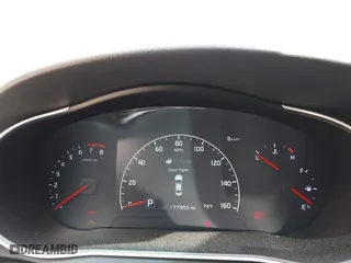2014 Kia Cadenza Premium with VIN KNALN4D72E5140572, listed as a IAAI auction lot 42070861 with 177,950 mi miles. Bid and sale history available at carsss.com. Image 7.