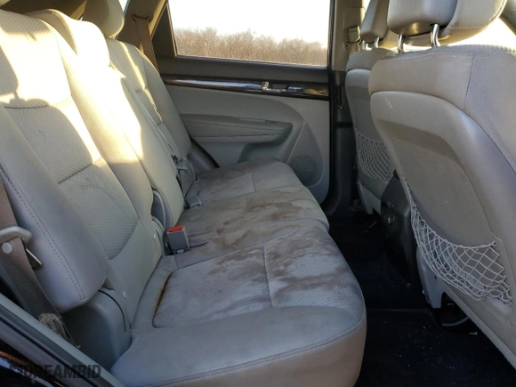 2011 Kia Sorento LX with VIN 5XYKTCA15BG010724, listed as a Copart auction lot 88872505 with 227,871 mi miles and Clean Title. Bid and sale history available at carsss.com. Image 10.