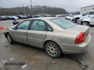 2005 Volvo S80 with VIN YV1TS592051407935, listed as a Copart auction lot 40319174 with 0 mi miles and Salvage Title. Bid and sale history available at carsss.com. Image 2.