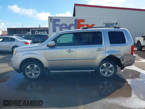 2013 Honda Pilot EX-L with VIN 5FNYF3H5XDB011291, listed as a IAAI auction lot 41266102 with 89,237 mi miles. Bid and sale history available at carsss.com. Image 14.