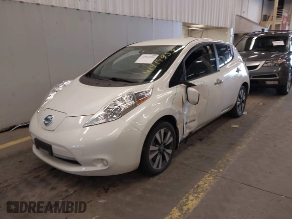 2016 Nissan LEAF SV with VIN 1N4BZ0CP2GC304243, listed as a IAAI auction lot 41914959 with 85,420 mi miles. Bid and sale history available at carsss.com. Image 2.