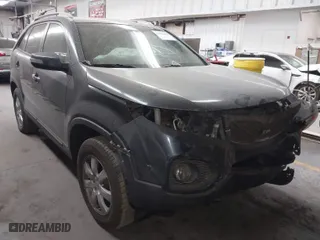 2011 Kia Sorento LX with VIN 5XYKT4A18BG167038, listed as a IAAI auction lot 41625650 with 238,628 mi miles. Bid and sale history available at carsss.com. Image 1.