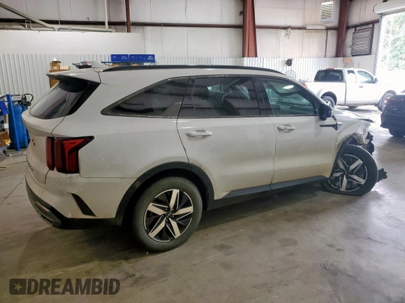 2022 Kia Sorento S with VIN 5XYRL4LC4NG147581, listed as a Copart auction lot 57319935 with 60,681 mi miles and Salvage title. Bid and sale history available at DreamBid. Image 3.