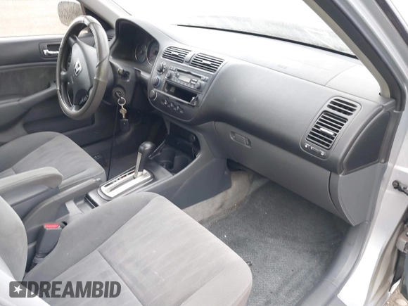 2005 Honda Civic LX with VIN 2HGES16595H523708, listed as a IAAI auction lot 40424176 with 60,593 mi miles and . Bid and sale history available at DreamBid. Image 5.
