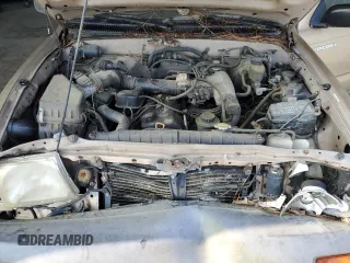 1998 Toyota Tacoma z VIN 4TANL42N8WZ059178, wystawiony jako Copart lot #60350055 z przebiegiem 247 654 mil mil oraz Czysty tytuł • Clean title. Historia ofert i sprzedaży dostępna na DreamBid. Obrazek 11.