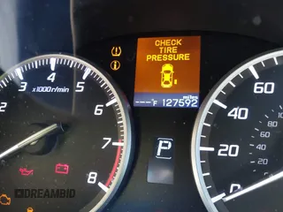 2016 Acura ILX Premium z VIN 19UDE2F77GA015037, wystawiony jako IAAI lot #41208631 z przebiegiem 127 592 mil mil oraz . Historia ofert i sprzedaży dostępna na DreamBid. Obrazek 15.