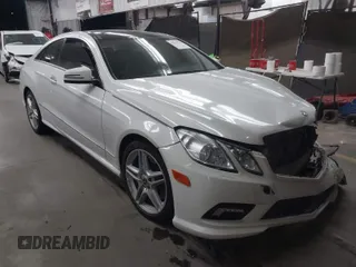 2011 Mercedes-Benz E-Class E 550 with VIN WDDKJ7CB1BF085612, listed as a IAAI auction lot 41925770 with 90,254 mi miles. Bid and sale history available at carsss.com. Image 1.