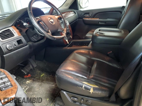 2008 Chevrolet Suburban LTZ with VIN 3GNFC16048G159049, listed as a Copart auction lot 65454764 with 251,431 mi miles and Salvage Title. Bid and sale history available at carsss.com. Image 7.