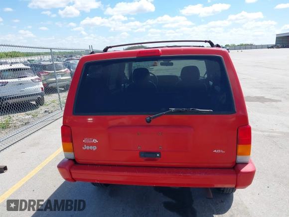 1997 Jeep Cherokee Country with VIN 1J4FJ78SXVL568925, listed as a IAAI auction lot 42254459 with Not provided miles and . Bid and sale history available at DreamBid. Image 12.