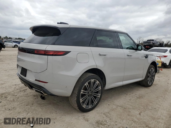 2024 Land Rover Range Rover Sport Dynamic SE with VIN SAL1L9FU3RA414870, listed as a Copart auction lot 43243595 with 1,808 mi miles and Salvage Title. Bid and sale history available at DreamBid. Image 3.