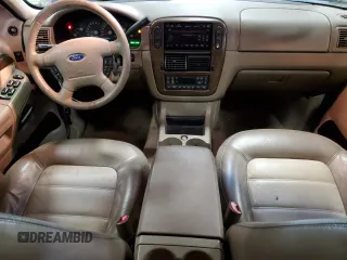 2005 Ford Explorer Eddie Bauer with VIN 1FMDU74KX5UB21804, listed as a Copart auction lot 71235234 with 235,788 mi miles and Clean title. Bid and sale history available at DreamBid. Image 8.
