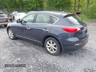 2010 Infiniti EX Journey z VIN JN1AJ0HR8AM752899, wystawiony jako IAAI lot #42695678 z przebiegiem 185 951 mil mil oraz . Historia ofert i sprzedaży dostępna na DreamBid. Obrazek 3.