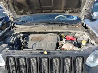 2018 Jeep Renegade Latitude with VIN ZACCJABB5JPJ51584, listed as a IAAI auction lot 41538967 with 85,592 mi miles and . Bid and sale history available at carsss.com. Image 10.