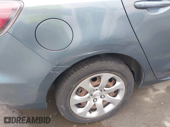 2010 Mazda 3 i Touring with VIN JM1BL1SG3A1141530, listed as a IAAI auction lot 42214928 with 143,356 mi miles and . Bid and sale history available at carsss.com. Image 6.