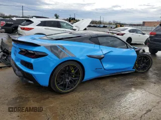2023 Chevrolet Corvette 3LZ z VIN 1G1YF2D34P5603878, wystawiony jako Copart lot #51691575 z przebiegiem 10 063 mil mil oraz Szkoda całkowita • Salvage title. Historia ofert i sprzedaży dostępna na DreamBid. Obrazek 3.