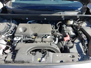 2021 Toyota RAV4 XLE with VIN 2T3W1RFV0MC152913, listed as a IAAI auction lot 41871718 with 17,037 mi miles. Bid and sale history available at carsss.com. Image 10.