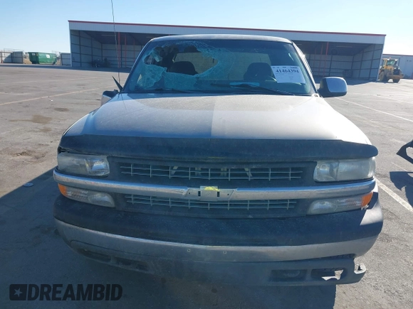 2000 Chevrolet Silverado 1500 LS with VIN 2GCEK19T6Y1352454, listed as a IAAI auction lot 41464394 with 207,109 mi miles. Bid and sale history available at carsss.com. Image 12.
