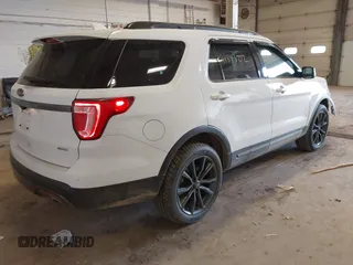 2017 Ford Explorer XLT с VIN 1FM5K8D82HGD99409, выставлен на аукционе IAAI как лот 41843212 с пробегом 150 095 миль миль и . История ставок и продаж доступна на DreamBid. Изображение 4.
