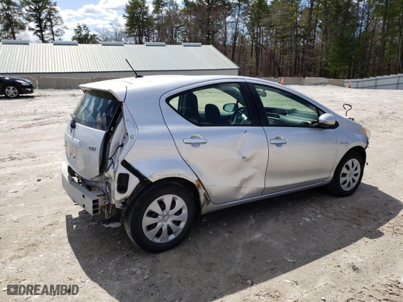 2014 Toyota Prius c One with VIN JTDKDTB31E1078066, listed as a Copart auction lot 49403625 with 172,177 mi miles and Clean Title. Bid and sale history available at carsss.com. Image 3.