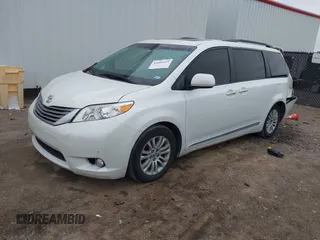 2016 Toyota Sienna XLE with VIN 5TDYK3DC2GS726677, listed as a IAAI auction lot 41609165 with 144,858 mi miles. Bid and sale history available at carsss.com. Image 17.