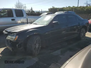 2013 Chrysler 300 with VIN 2C3CCABG6DH572927, listed as a Copart auction lot 44219655 with 0 mi miles and Salvage Title. Bid and sale history available at carsss.com. Image 1.