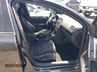 2012 Volkswagen GTI w/Sunroof & Navi PZEV с VIN WVWGD7AJ3CW103062, выставлен на аукционе IAAI как лот 42543885 с пробегом 180 829 миль миль и . История ставок и продаж доступна на DreamBid. Изображение 5.